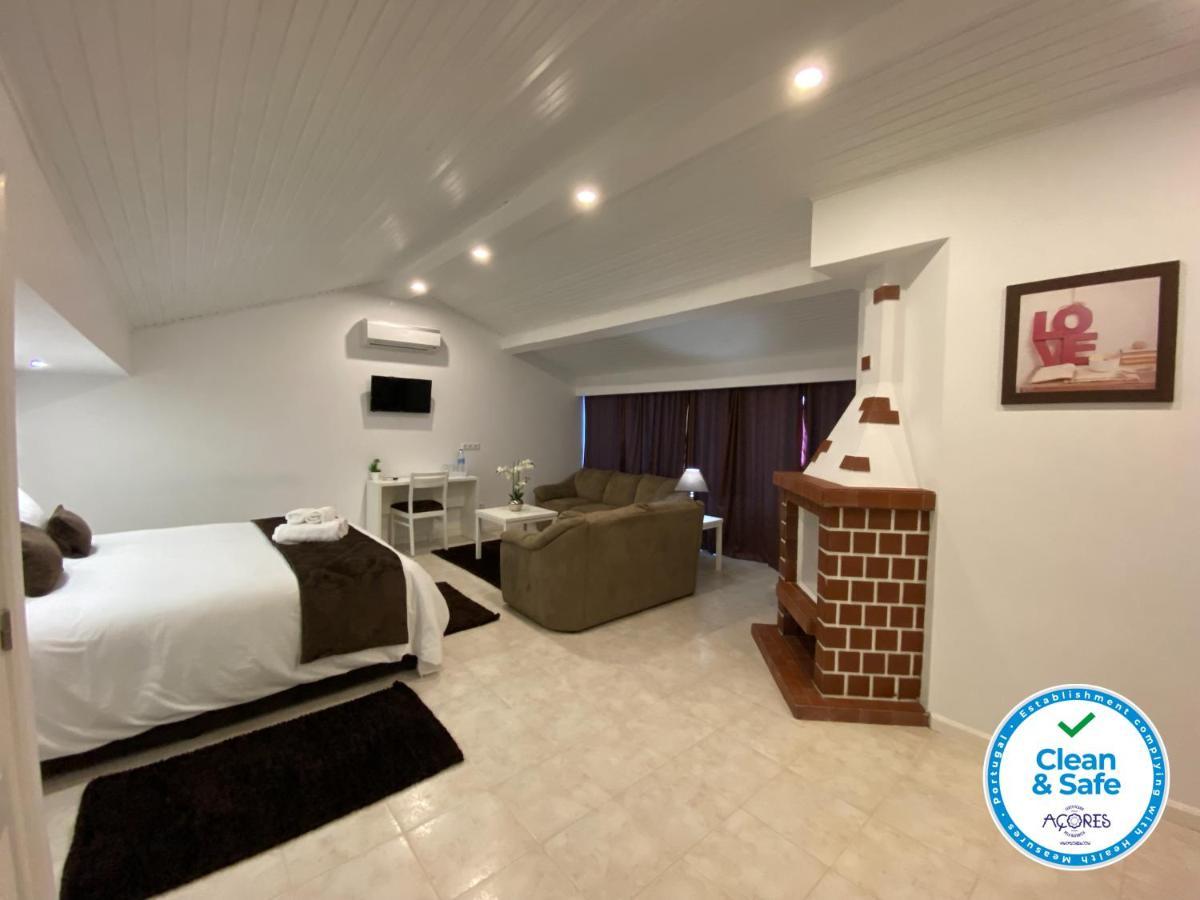 The Rock Guest House Ponta Delgada Exterior foto