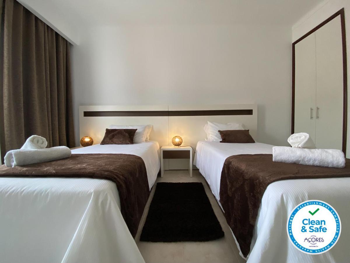 The Rock Guest House Ponta Delgada Exterior foto