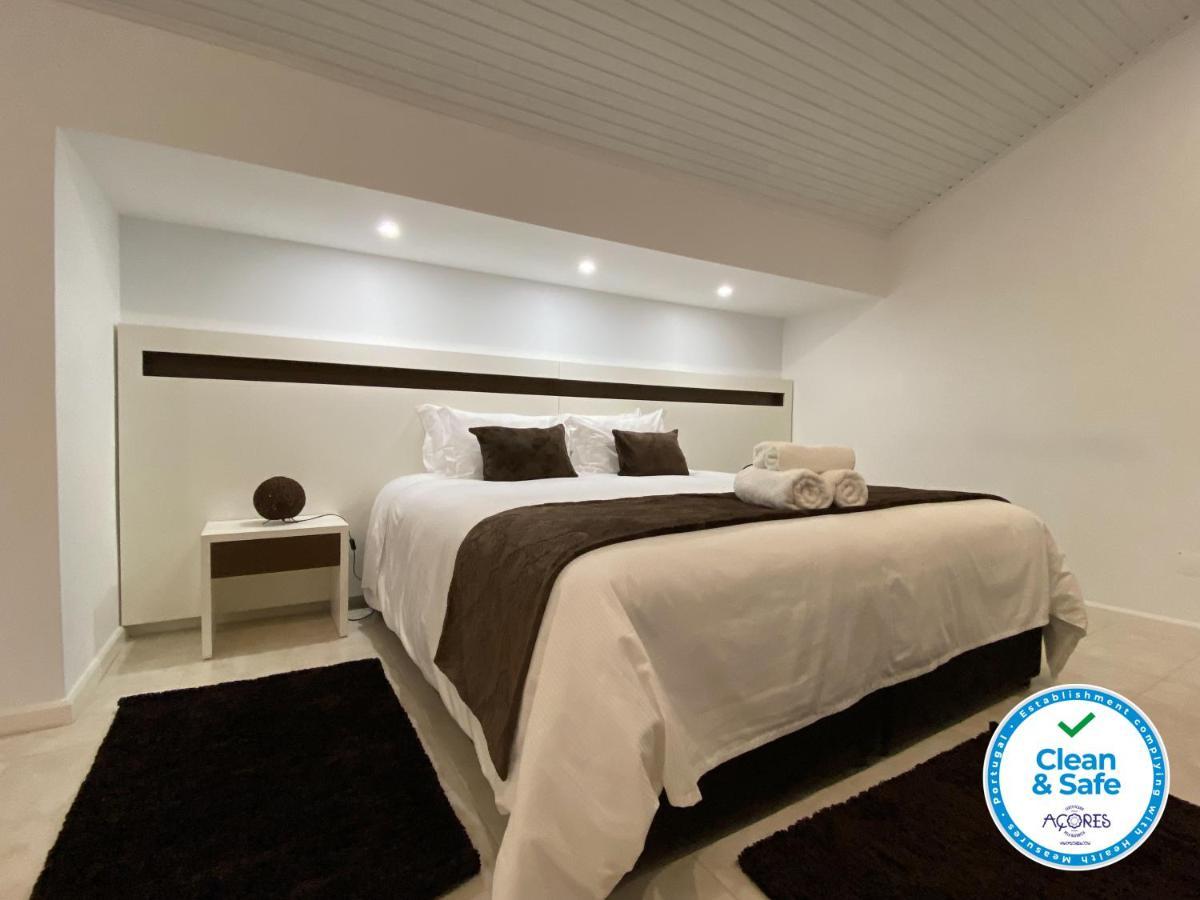 The Rock Guest House Ponta Delgada Exterior foto
