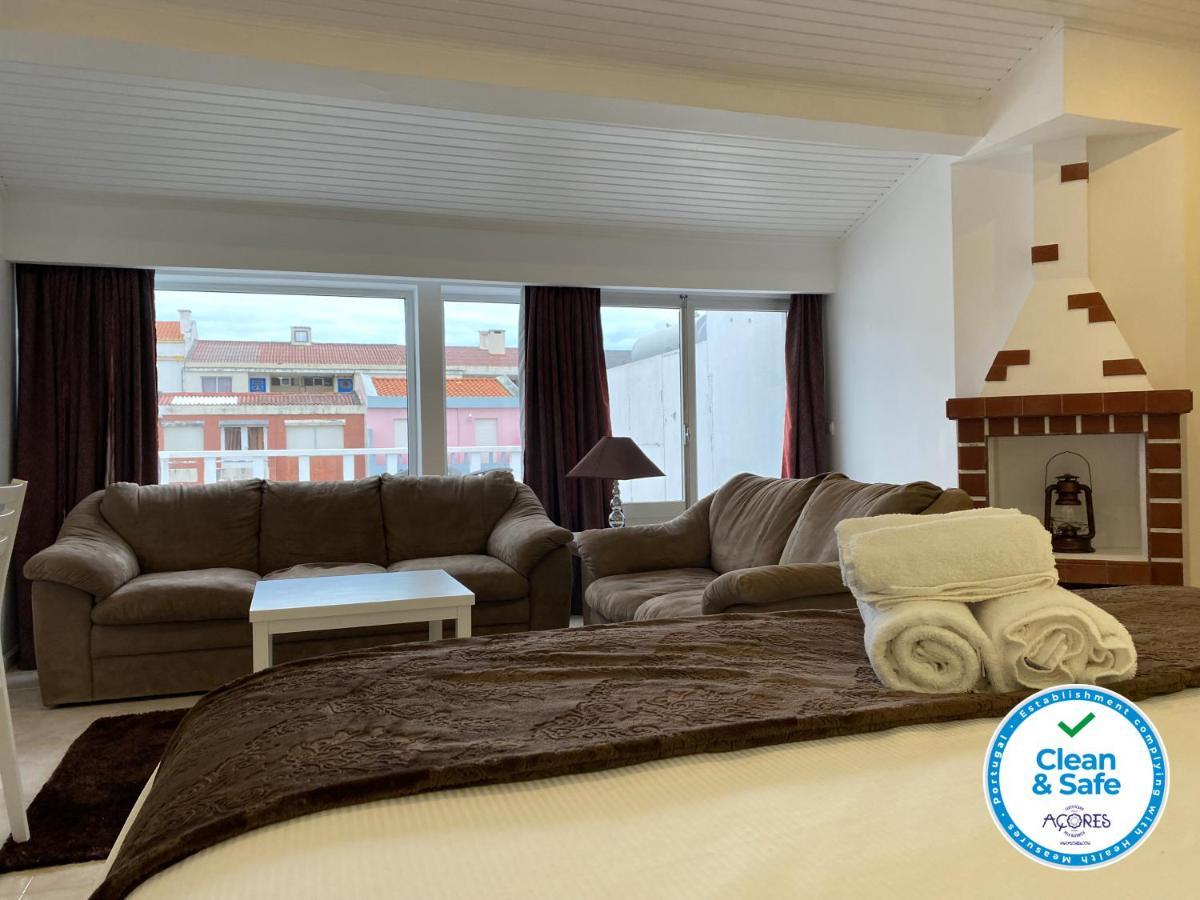 The Rock Guest House Ponta Delgada Exterior foto
