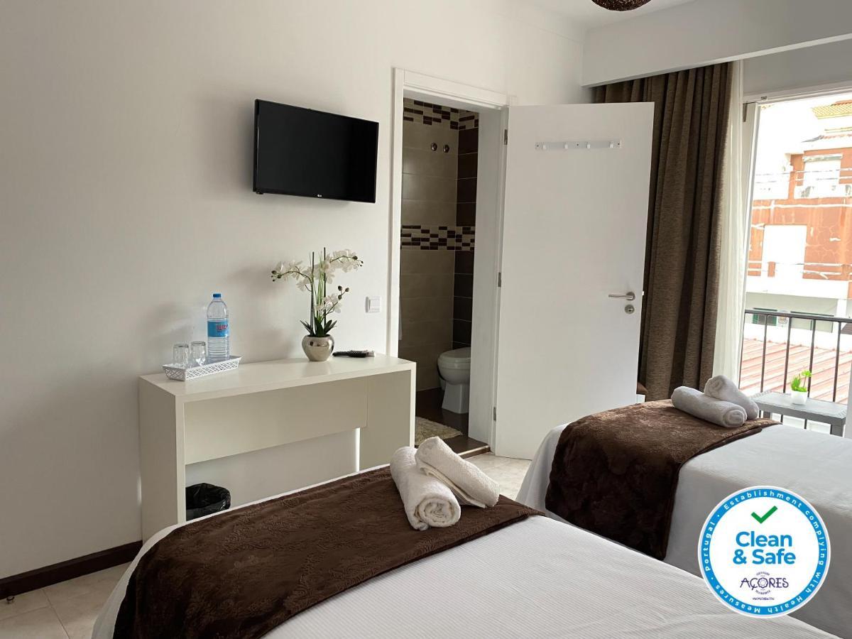 The Rock Guest House Ponta Delgada Exterior foto