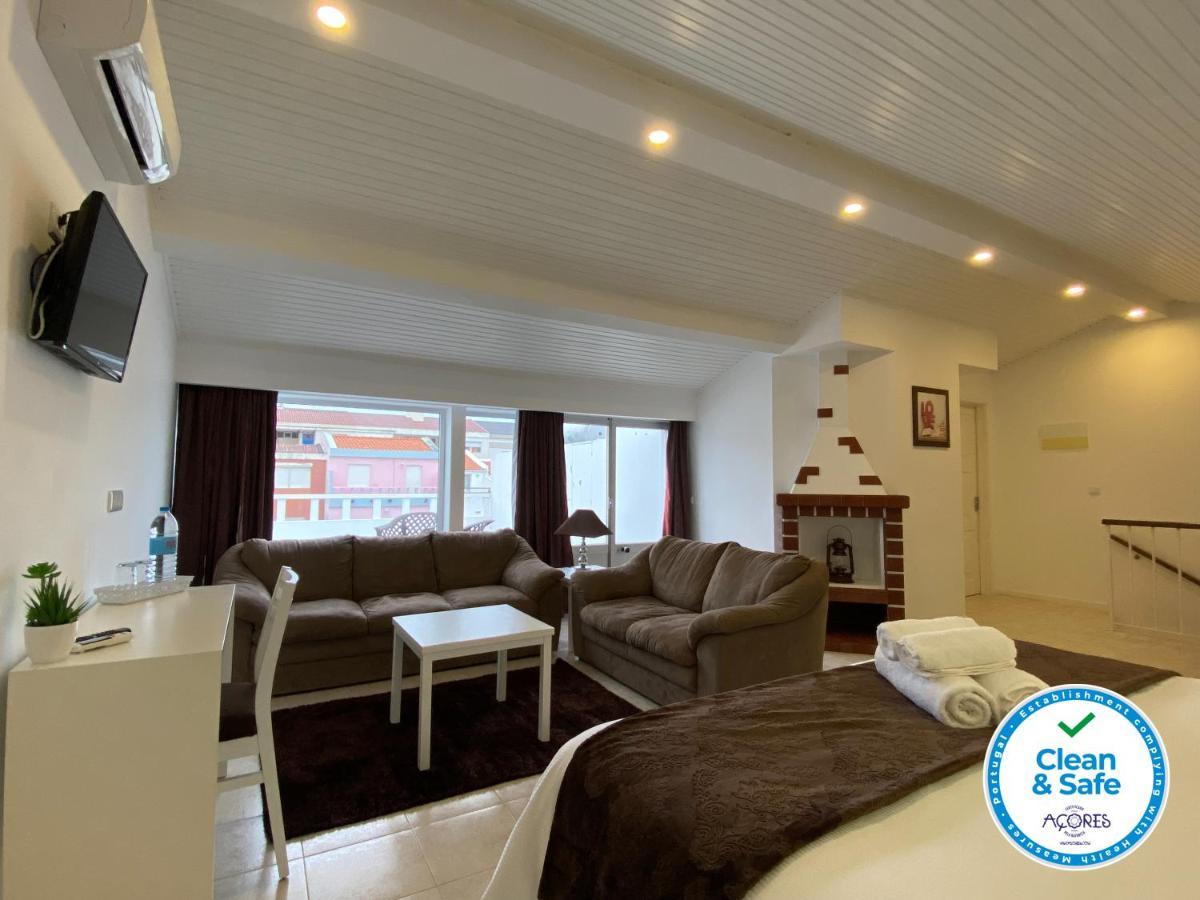 The Rock Guest House Ponta Delgada Exterior foto