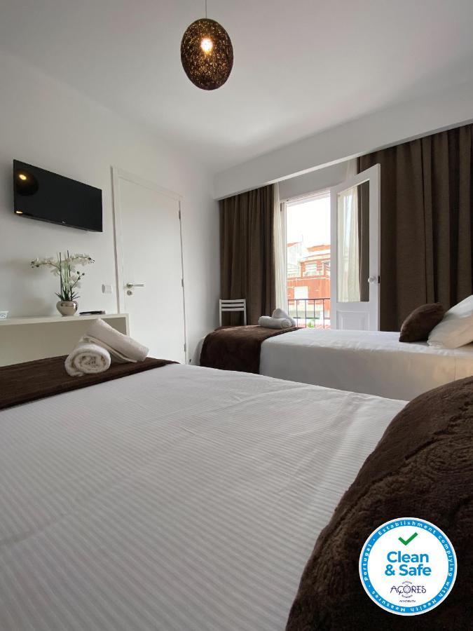 The Rock Guest House Ponta Delgada Exterior foto
