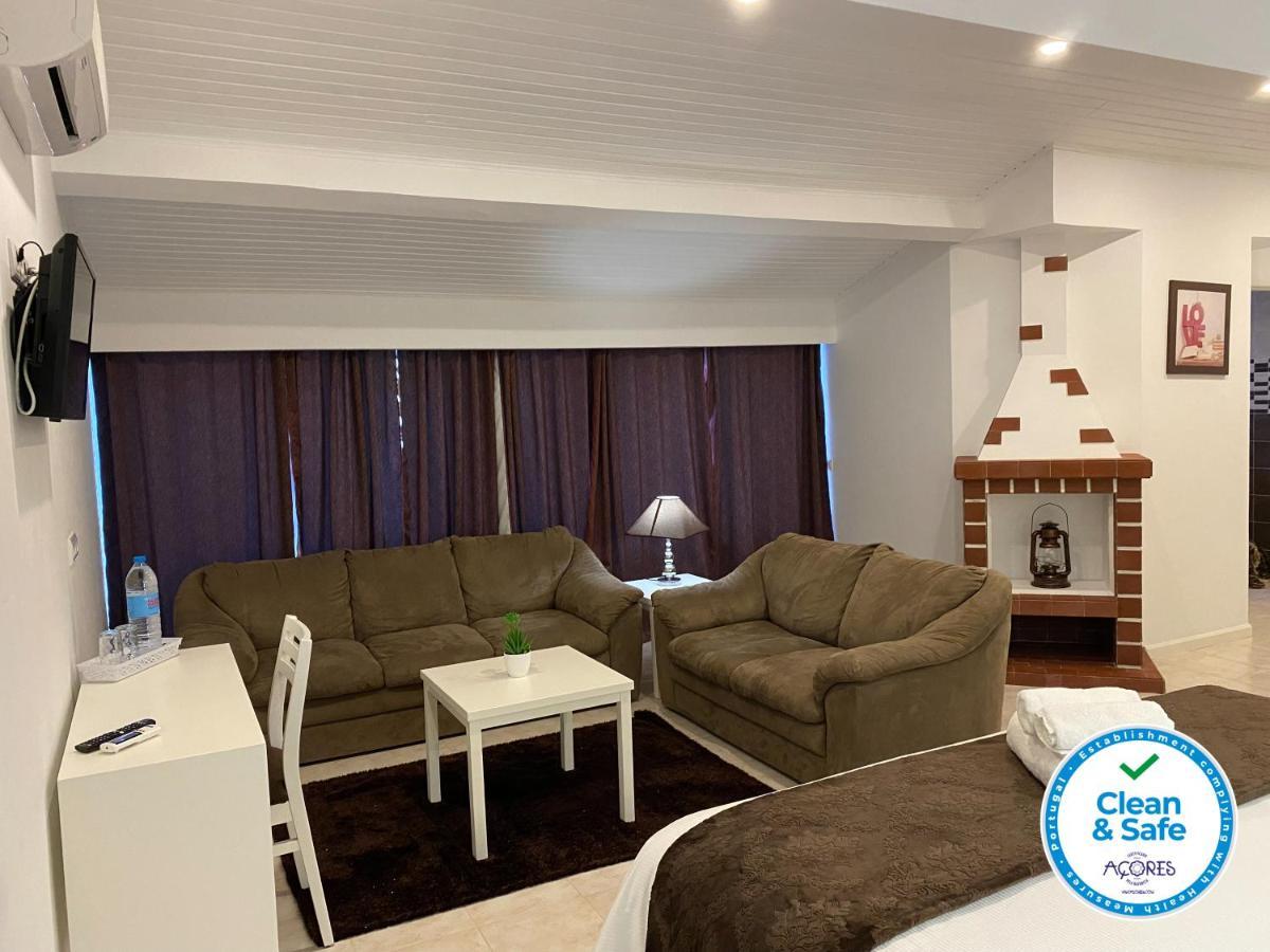 The Rock Guest House Ponta Delgada Exterior foto